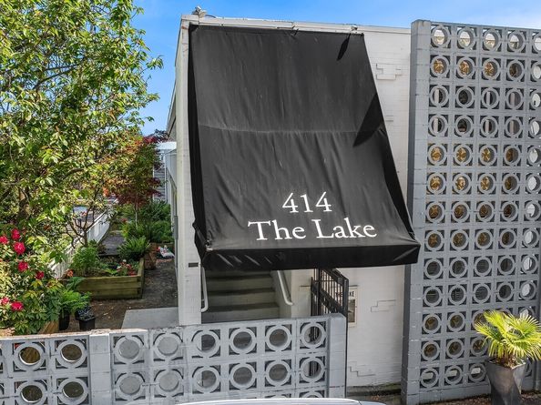 414 Lakeside Avenue S 13, Seattle WA 98144