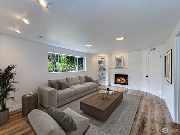 19807 80th Place W, Edmonds WA 98026