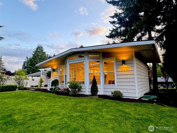 19807 80th Place W, Edmonds WA 98026