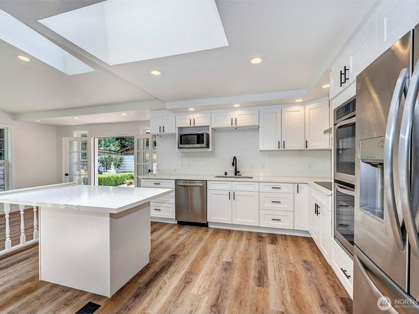 19807 80th Place W, Edmonds WA 98026