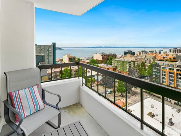 2201 3rd Avenue 1404, Seattle WA 98121