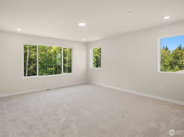 23497 Arbors Terrace Road NE 27, Kingston WA 98346