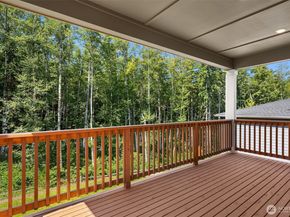 23497 Arbors Terrace Road NE 27, Kingston WA 98346