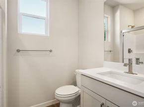 23497 Arbors Terrace Road NE 27, Kingston WA 98346