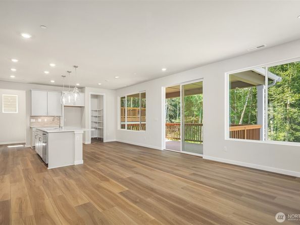 23497 Arbors Terrace Road NE 27, Kingston WA 98346
