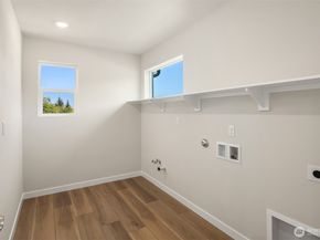 23497 Arbors Terrace Road NE 27, Kingston WA 98346