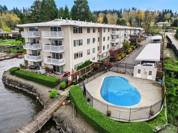 5021 Ripley Lane N 112, Renton WA 98056