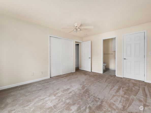 5021 Ripley Lane N 112, Renton WA 98056