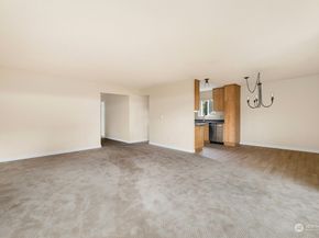 5021 Ripley Lane N 112, Renton WA 98056