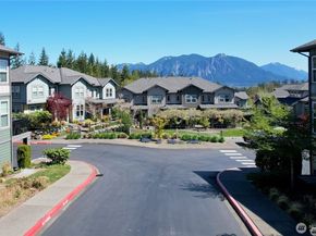 7732 Fairway Avenue SE 203, Snoqualmie WA 98065