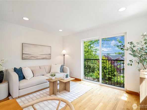 6348 34th Avenue SW C, Seattle WA 98126