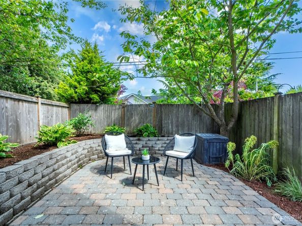 6348 34th Avenue SW C, Seattle WA 98126
