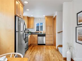 6348 34th Avenue SW C, Seattle WA 98126