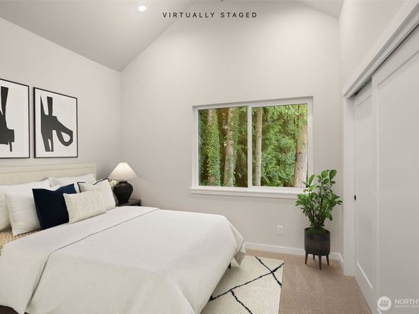 10602 NE 137th Place, Kirkland WA 98033