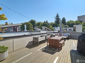 917 29th Avenue S, Seattle WA 98144