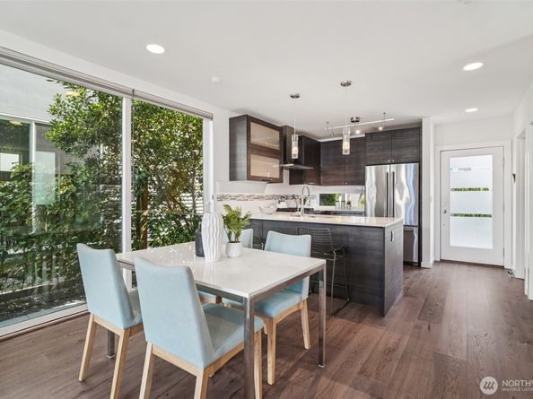 917 29th Avenue S, Seattle WA 98144
