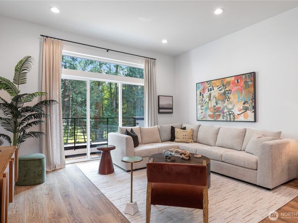 12835 Bel Red Road 204, Bellevue WA 98005