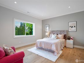 12811 SE 44th Place, Bellevue WA 98006