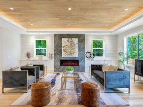 12811 SE 44th Place, Bellevue WA 98006