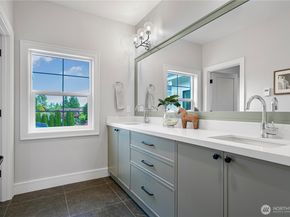 12811 SE 44th Place, Bellevue WA 98006