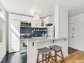 22 John Street 10, Seattle WA 98109