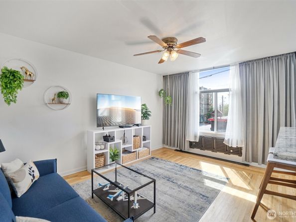22 John Street 10, Seattle WA 98109