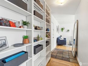 22 John Street 10, Seattle WA 98109