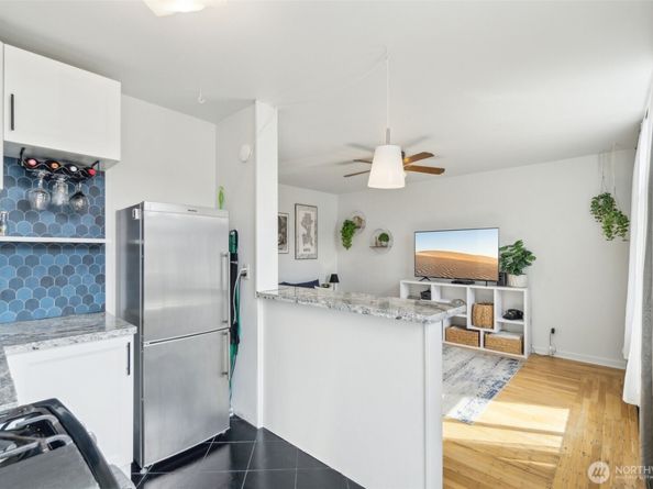 22 John Street 10, Seattle WA 98109
