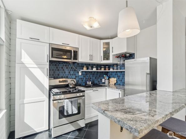 22 John Street 10, Seattle WA 98109