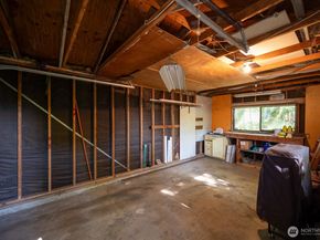 327 NE 90th Street, Seattle WA 98115