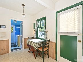 327 NE 90th Street, Seattle WA 98115