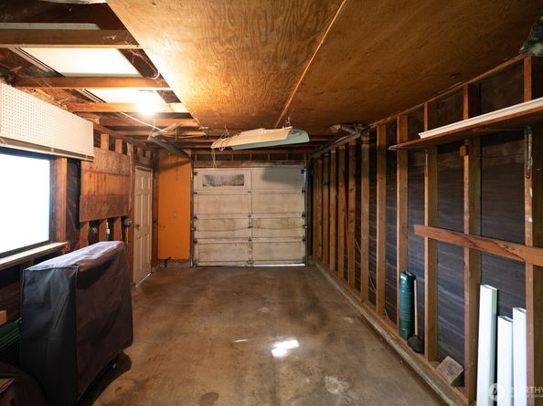 327 NE 90th Street, Seattle WA 98115