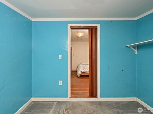 327 NE 90th Street, Seattle WA 98115