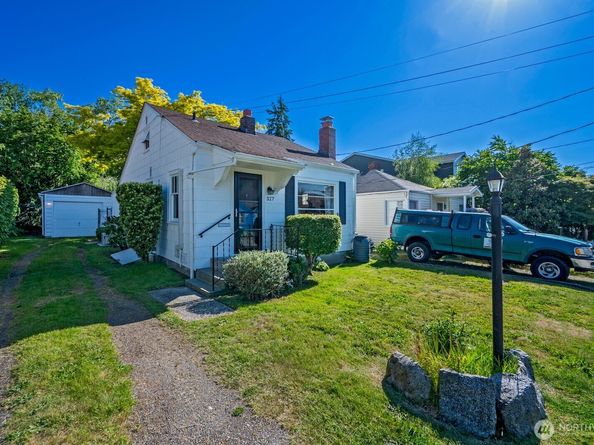 327 NE 90th Street, Seattle WA 98115