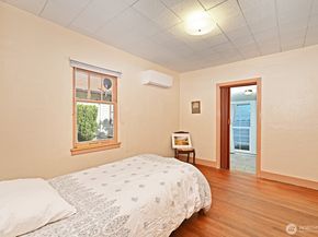 327 NE 90th Street, Seattle WA 98115