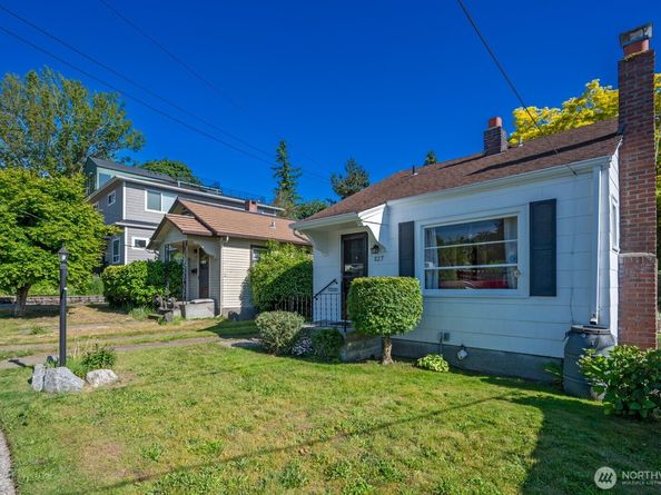 327 NE 90th Street, Seattle WA 98115