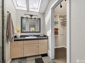 523 21st Ave B, Seattle WA 98122