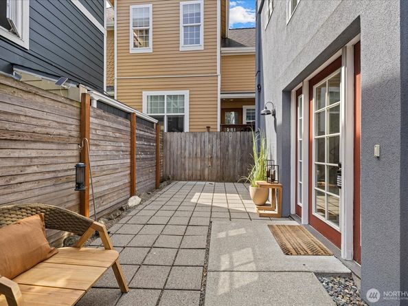 523 21st Ave B, Seattle WA 98122