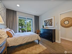 12442 NE 11th Lane A6, Bellevue WA 98005