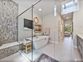 12442 NE 11th Lane A6, Bellevue WA 98005
