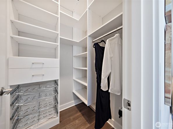 12442 NE 11th Lane A6, Bellevue WA 98005