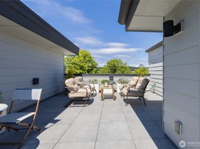 12442 NE 11th Lane A6, Bellevue WA 98005