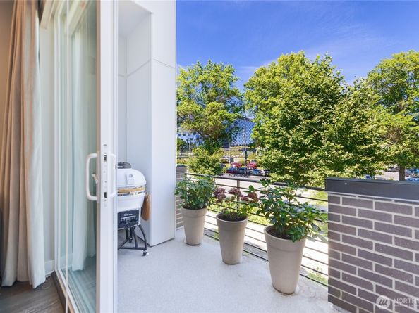 12442 NE 11th Lane A6, Bellevue WA 98005