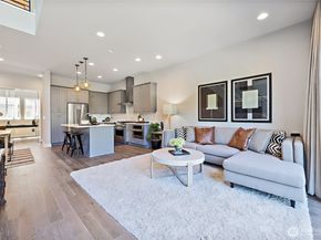 12442 NE 11th Lane A6, Bellevue WA 98005