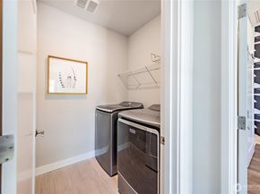 12442 NE 11th Lane A6, Bellevue WA 98005