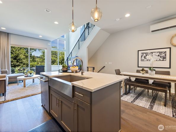 12442 NE 11th Lane A6, Bellevue WA 98005