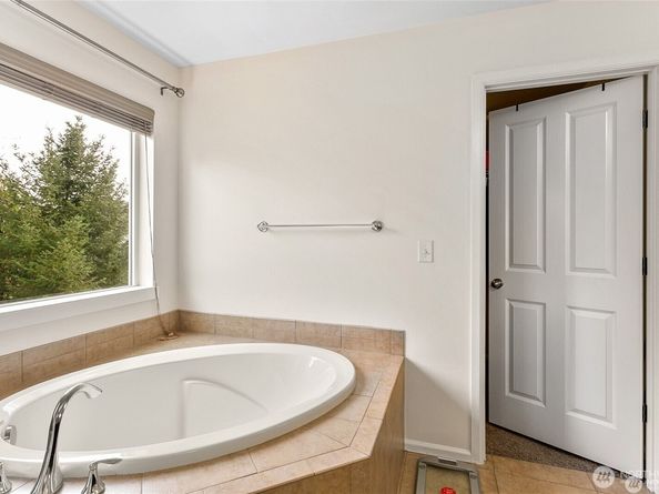12516 SE 279th Place, Kent WA 98030