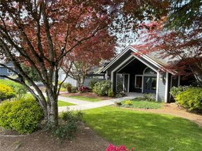 14206 NE 181st Place L206, Woodinville WA 98072