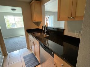 14206 NE 181st Place L206, Woodinville WA 98072