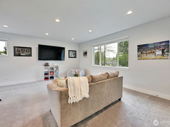 17084 140th Court NE, Woodinville WA 98072